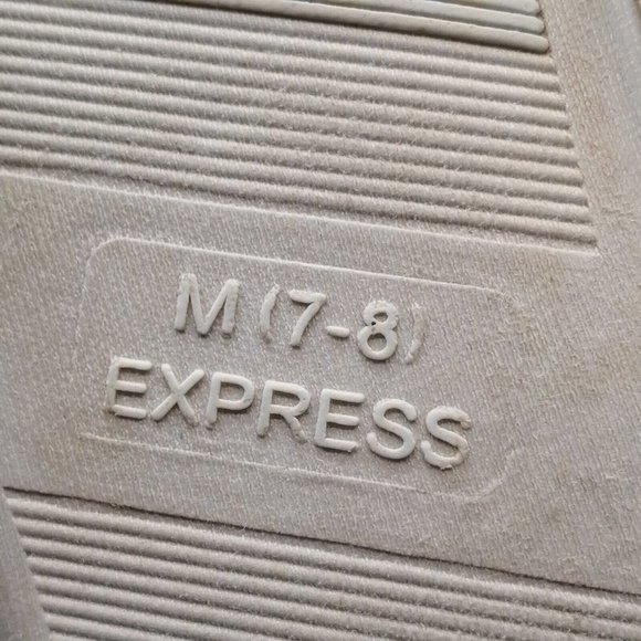 Express Womens Slide Slipper Ivory Faux Fur Flat Heel Round Toe Cushioned M 7-8 - Picture 9 of 9